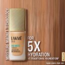 Lakmē 9 to 5 Hya Matte Foundation