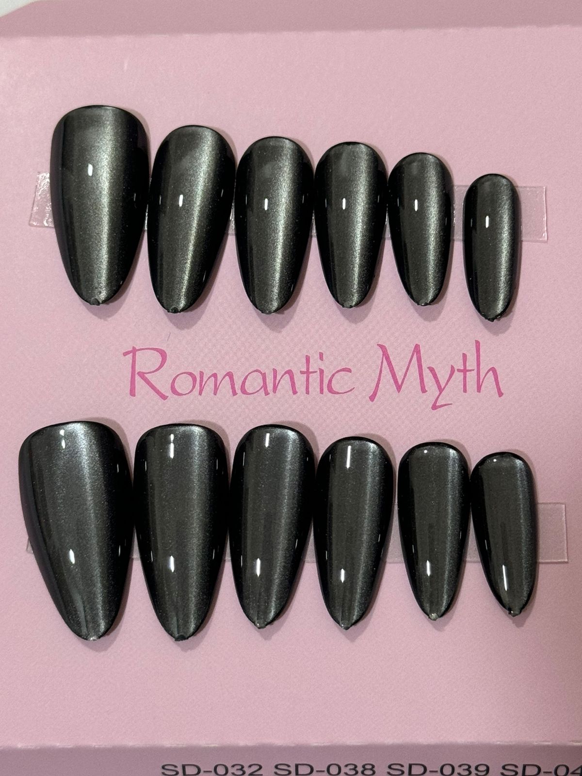 Romantic Myth Press on cat eye nails With Sticker No 2
